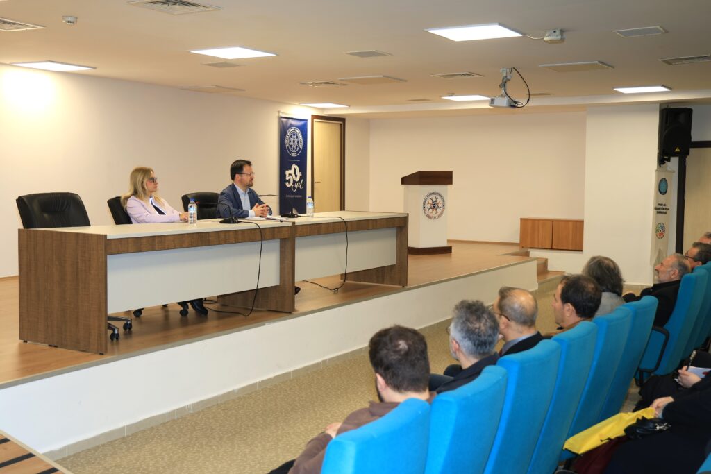 BUÜ’den Akademik Vefa