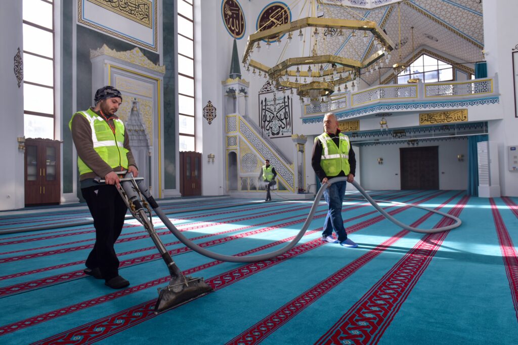 Bursa Camileri Tertemiz Oluyor