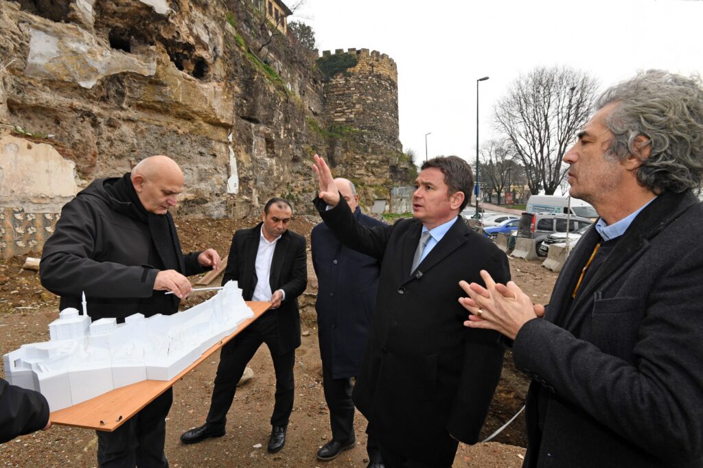 Bursa’nın Tarihi Vitrini Yenileniyor