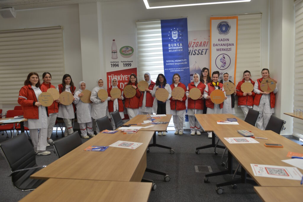 Emekçi Kadınlar Haklarını Tartıştı