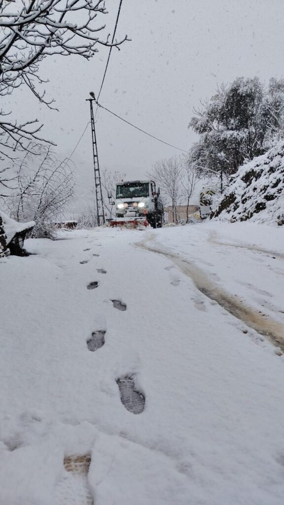 Kırsalda Kar Engelini Aştılar