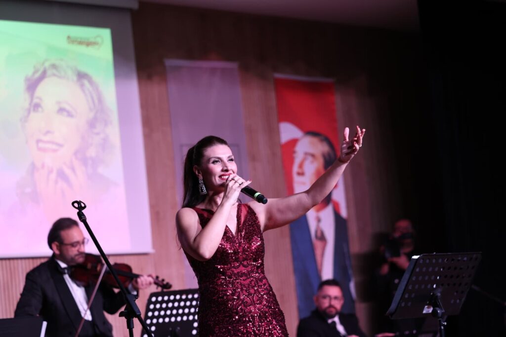 Müzeyyen Senar Bursa’da Anıldı