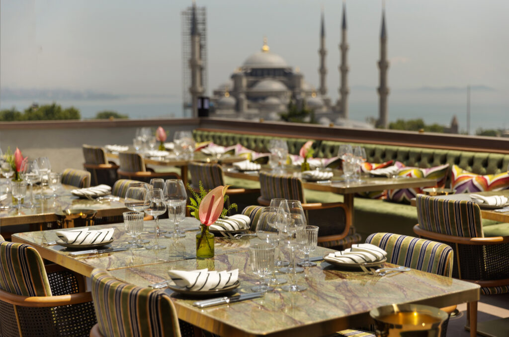 Sentez Restaurant’tan Sevgililer Günü’ne Özel “Aşkla Kurulan Bir Masa”