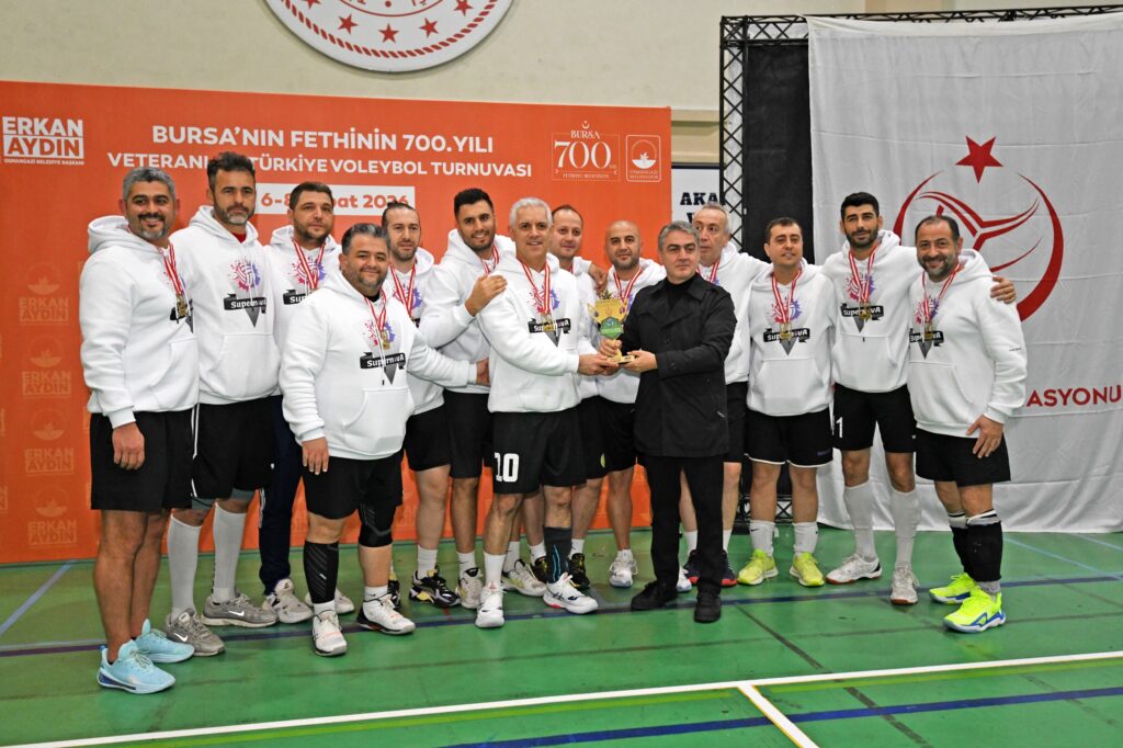 Veteranlar Bursa’da Fileyi Salladı