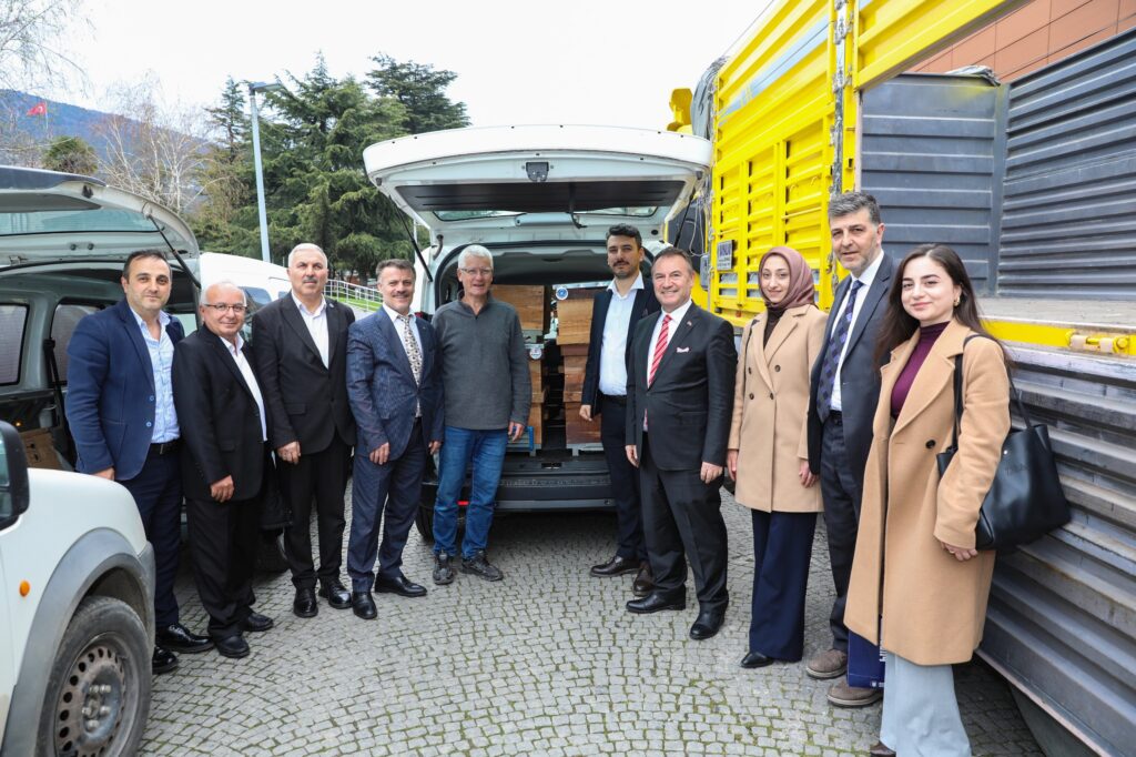 Arıcılara büyük kovan desteği