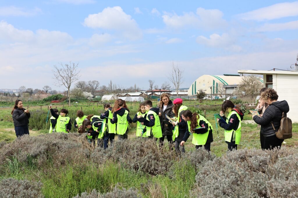 Bostan kaşifleri görev başında