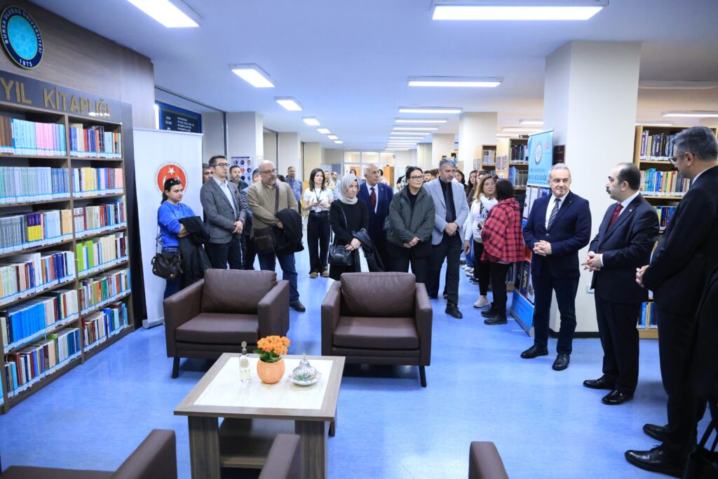 Üniversiteye dev tarih hazinesi