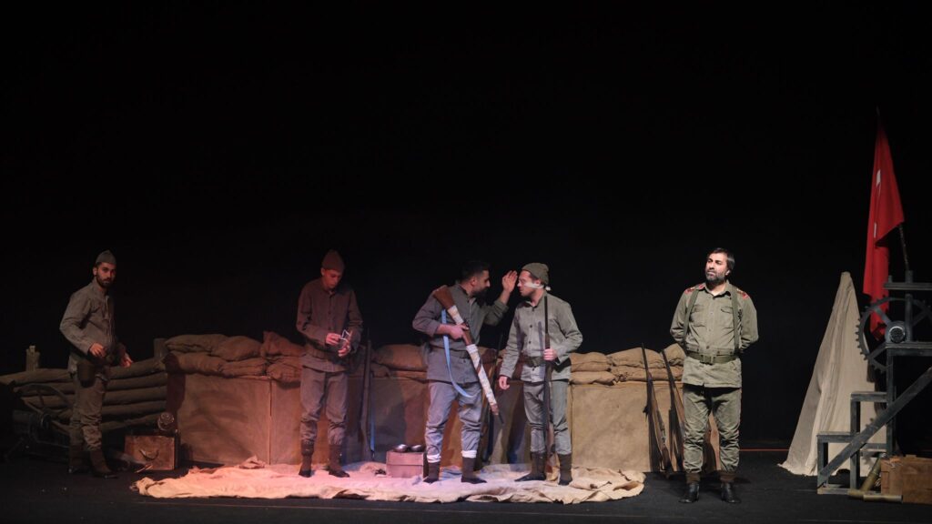 Yıldırım’da Birlik Ruhu Tiyatroda