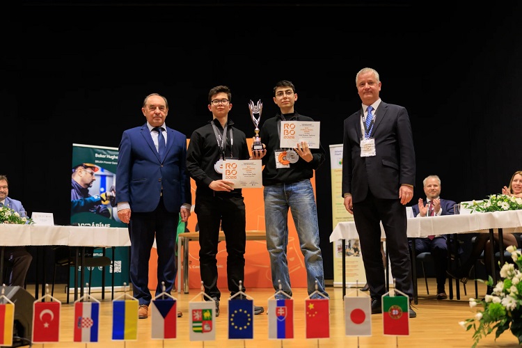 Bursa Erkek Lisesi Türkiye’nin gururu