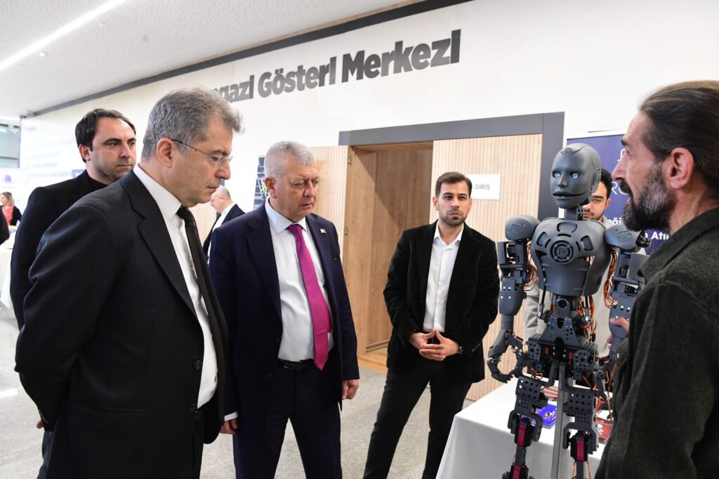 Genç girişimciler yatırımcılarla buluştu