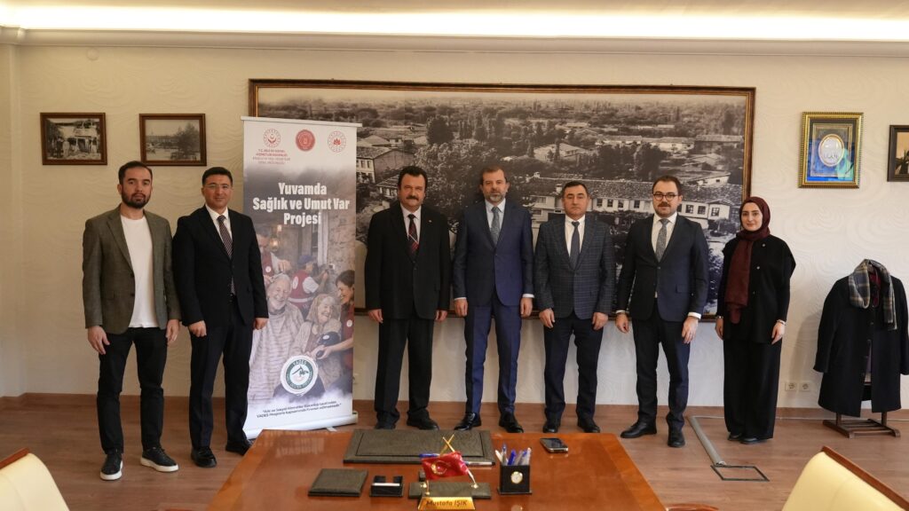 Gürsu’dan yaşlılara özel dev destek