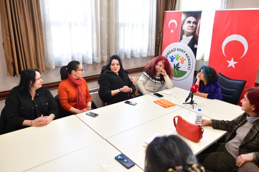 Kadınlar Kendi Masalını Yazdı