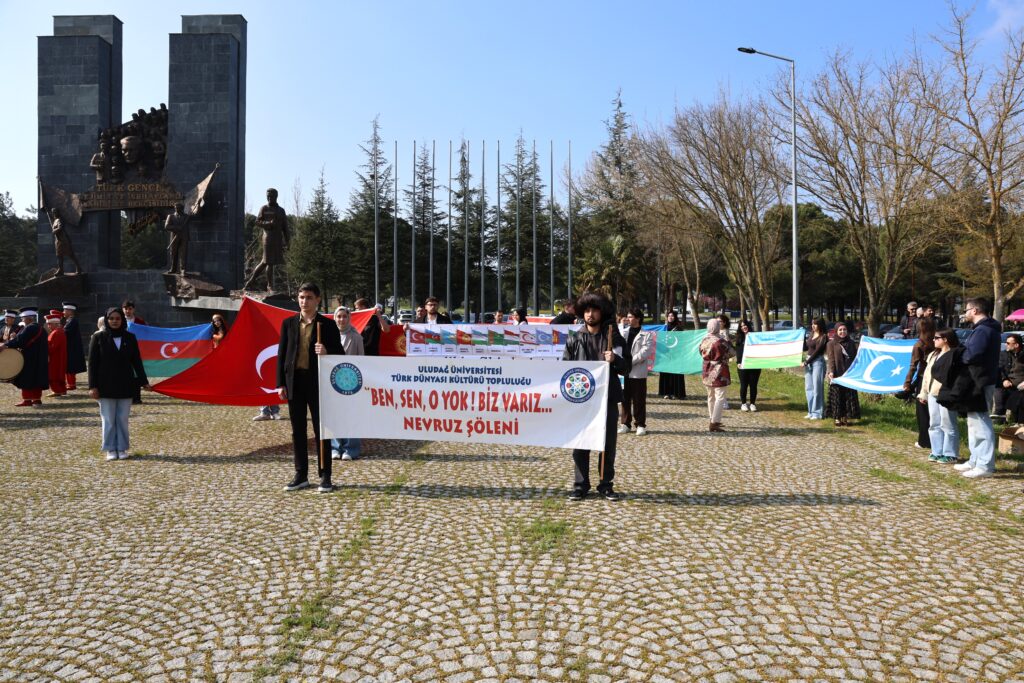 BUÜ’de nevruz ateşi yandı