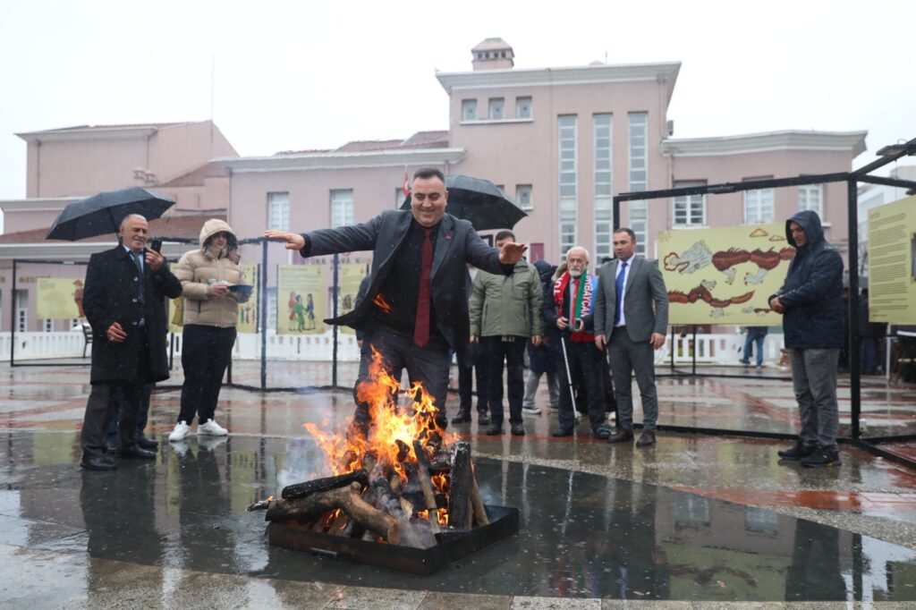 Bursa’da Nevruz Ateşi Yandı