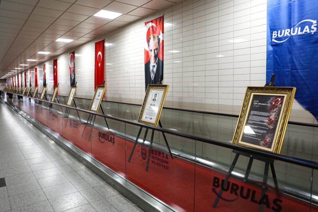 Metroda Anlamlı Tarih Yolculuğu