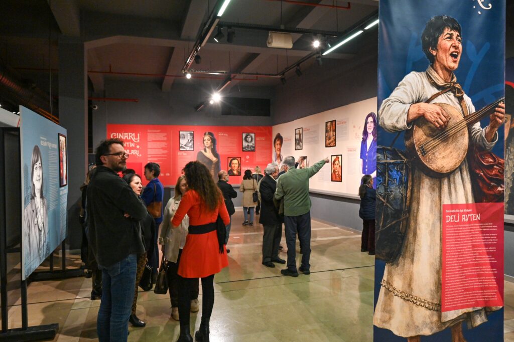 Çınarlı Kentin Öncü Kadınları