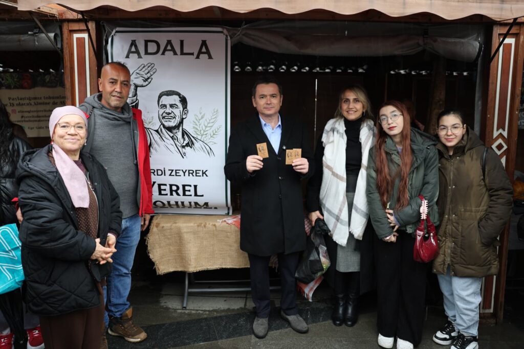 Atalık tohumlar toprakla buluşuyor