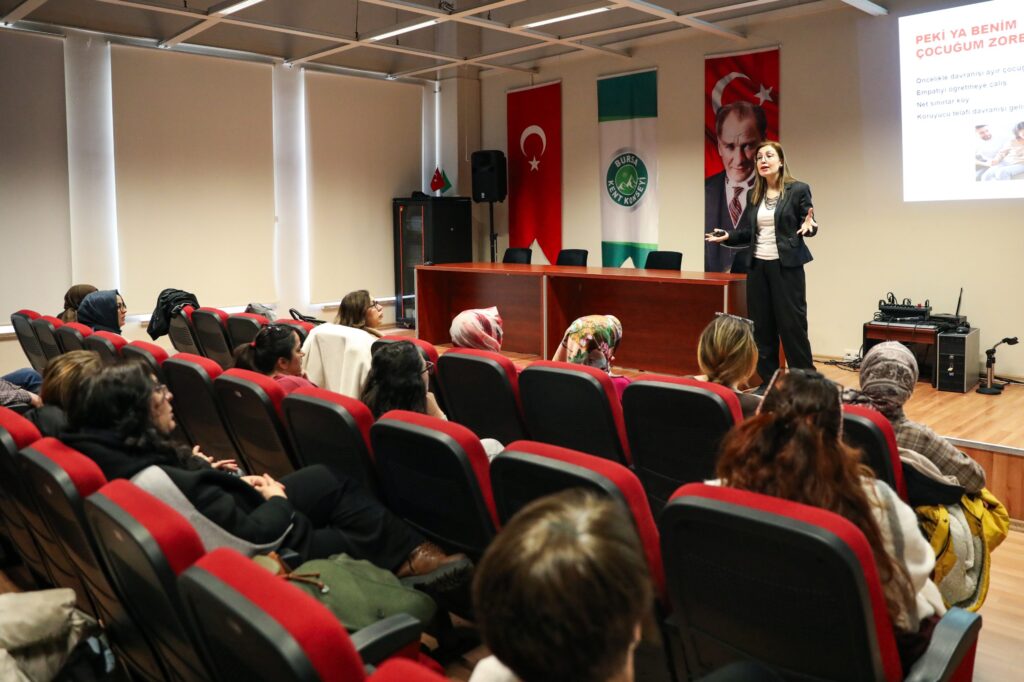 Bursa’da Akran Zorbalığı Semineri