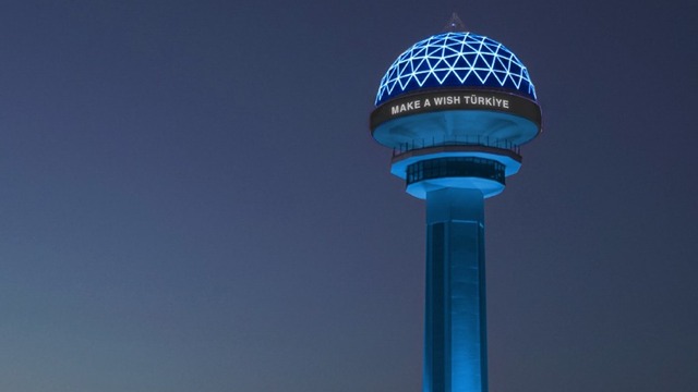 Make-A-Wish Türkiye Dünya Dilek Günü’nde Türkiye’yi mavi ışıkla aydınlattı