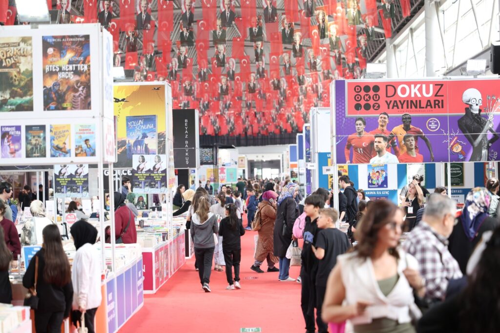 Bursa’da kitap şöleni başladı