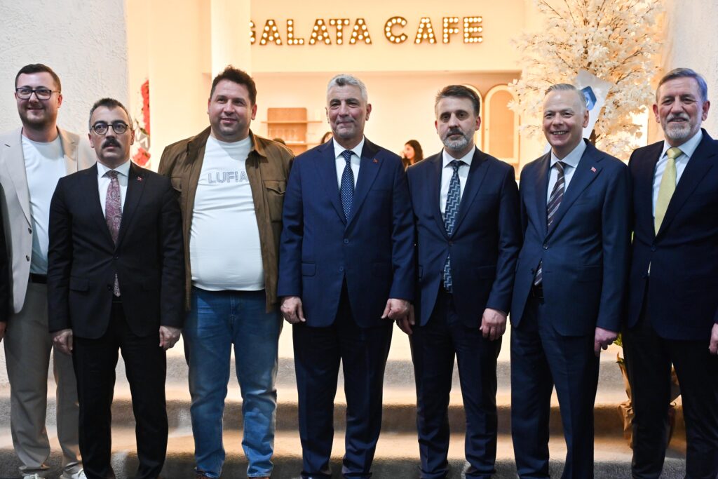 Mobilya dünyası İnegöl’de buluştu