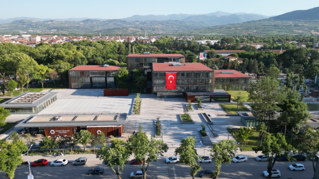 İnegöl’ün dijital yüzü yenilendi