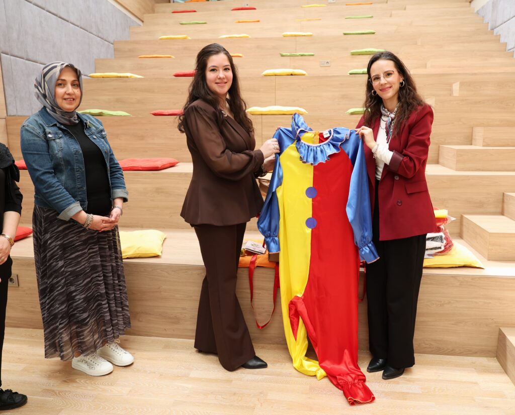 Lösemili çocuklara bayram sürprizi