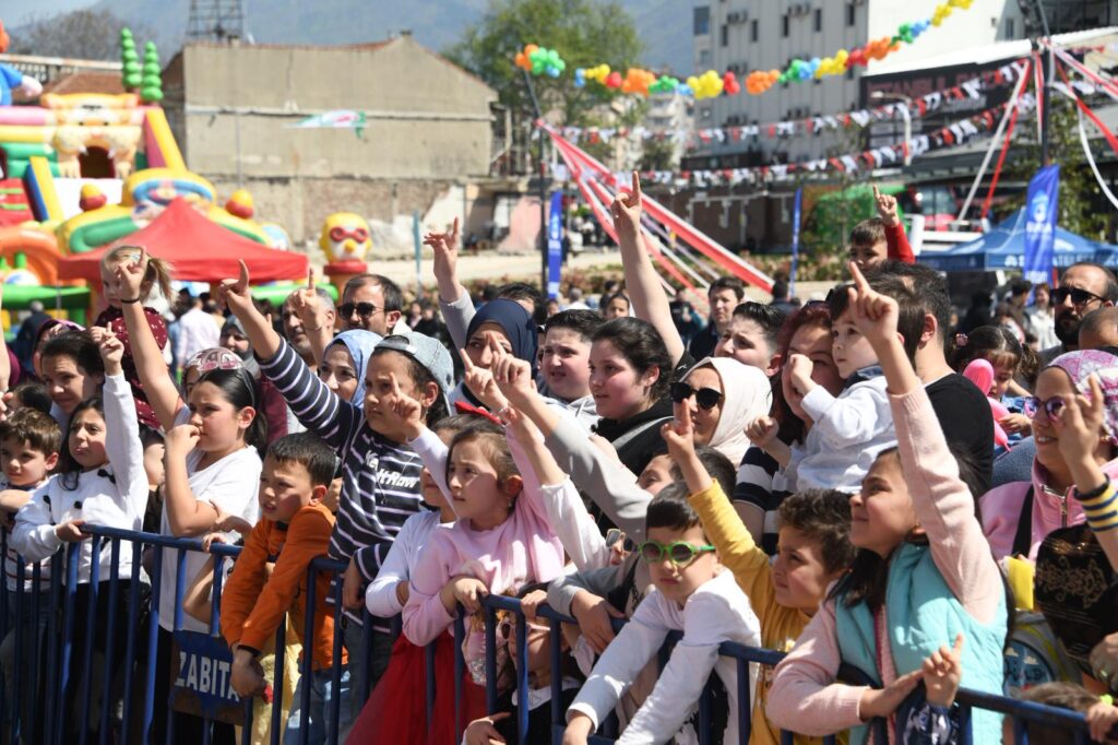 Osmangazi’de bayram şöleni