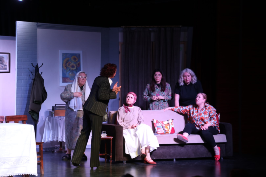 Şehir tiyatrosu sezonu kapattı