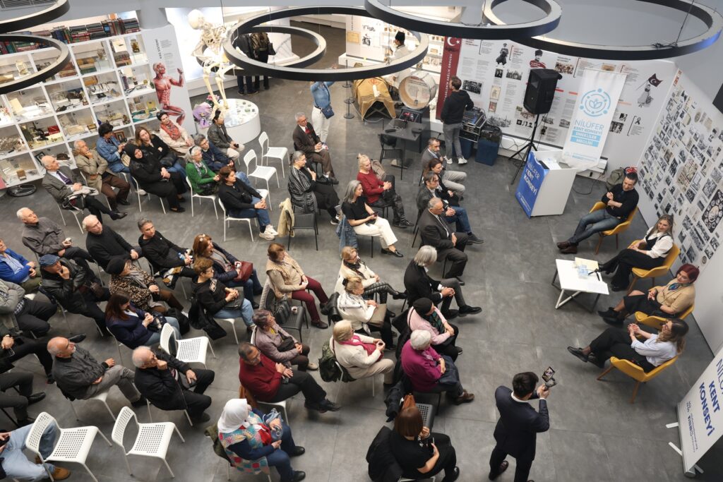 Yaşlılık sorunu masaya yatırıldı