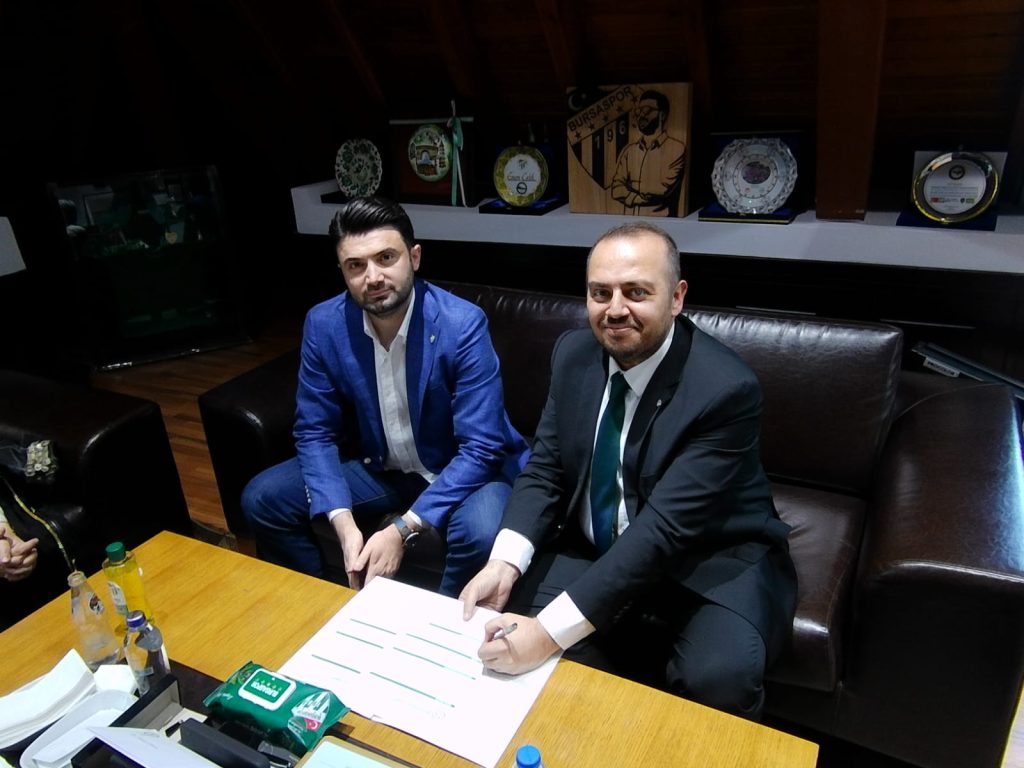 Hayat Hastanesi’nden Bursaspor’a Vakıf Desteği