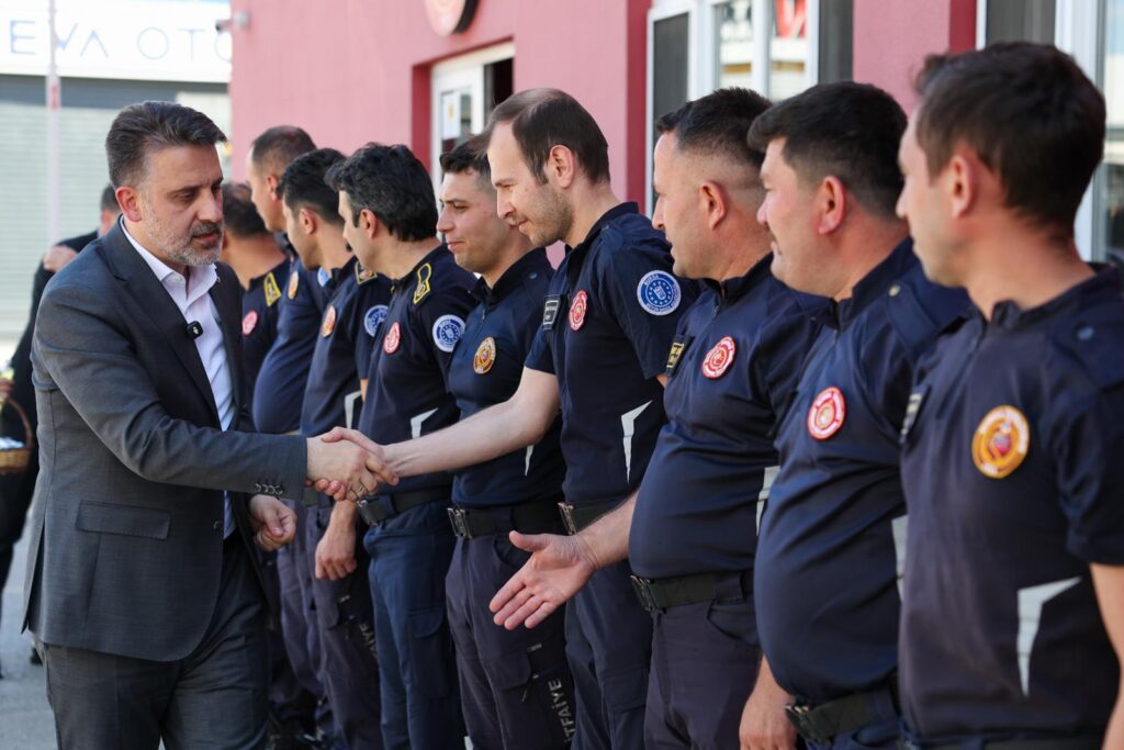 Şahin Biba’dan İtfaiye personeli’ne bayram ziyareti