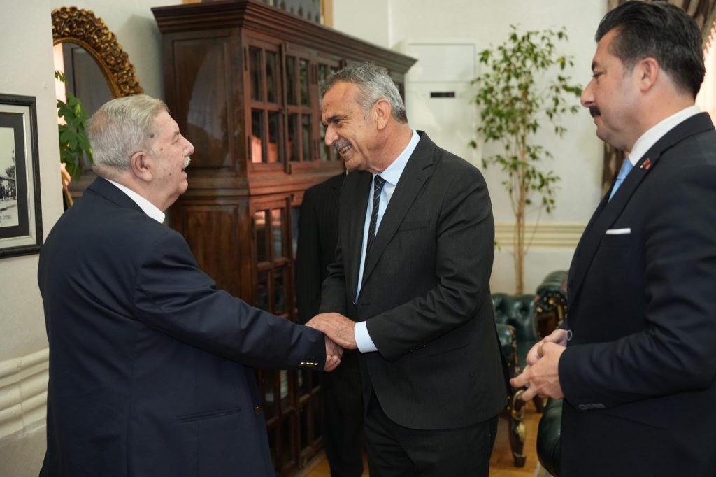 Başkanlık Makamında Duygusal Buluşma: Kıbrıs Gazisi Mustafa Özel’e Vefa