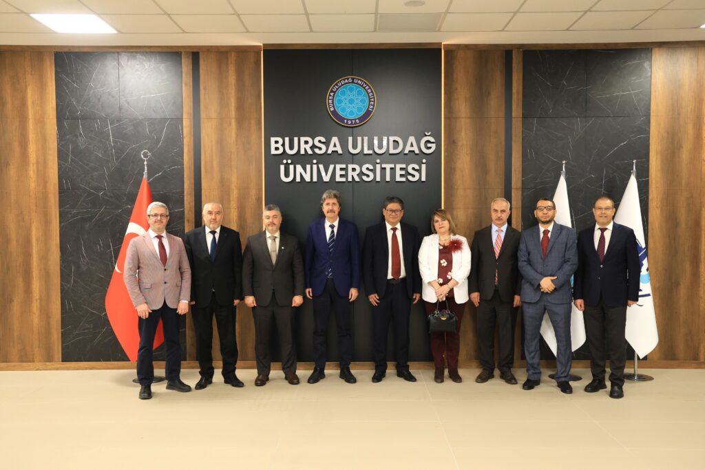 BUÜ’den sınırları aşan akademik güç