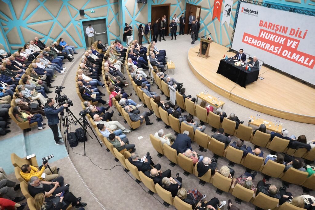Siyasetin zirvesi Nilüfer’de buluştu