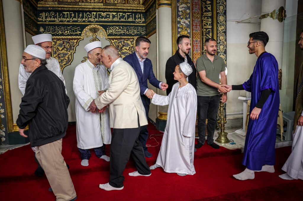 Başkan Vekilinden Gönül Köprüsü