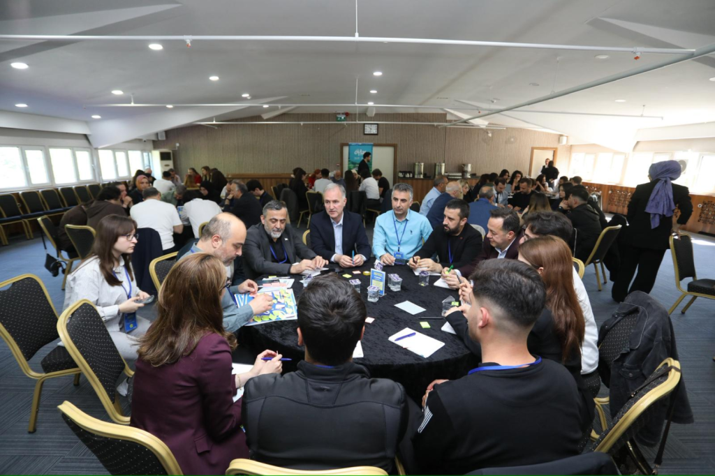 İnegöl’de dev gençlik çalıştayı