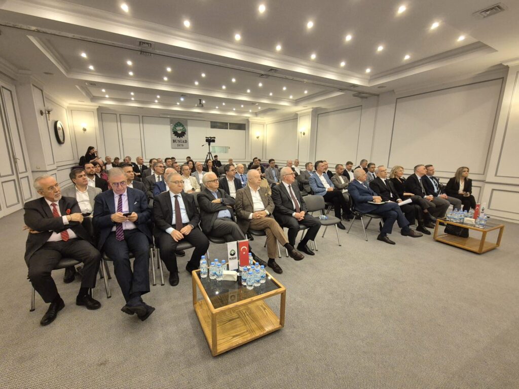 BUSİAD’da Ekonomi Değerlendirmesi: Riskler ve fırsatlar bir arada