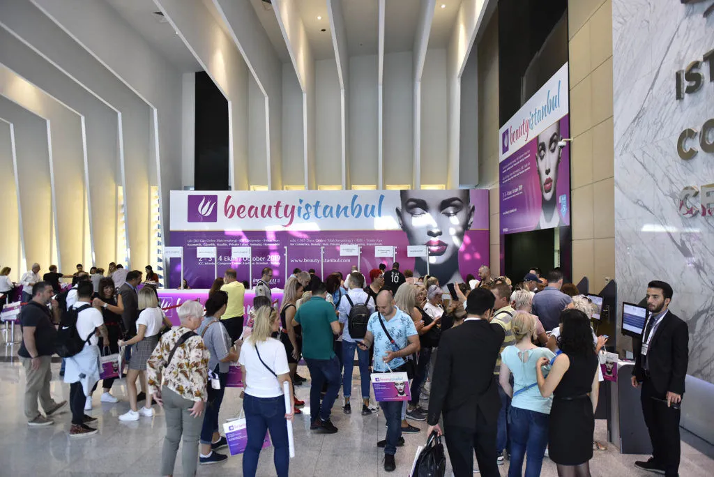 Ünlü İsimler Beauty Istanbul’da MG International Fragrance Company Standında Buluştu