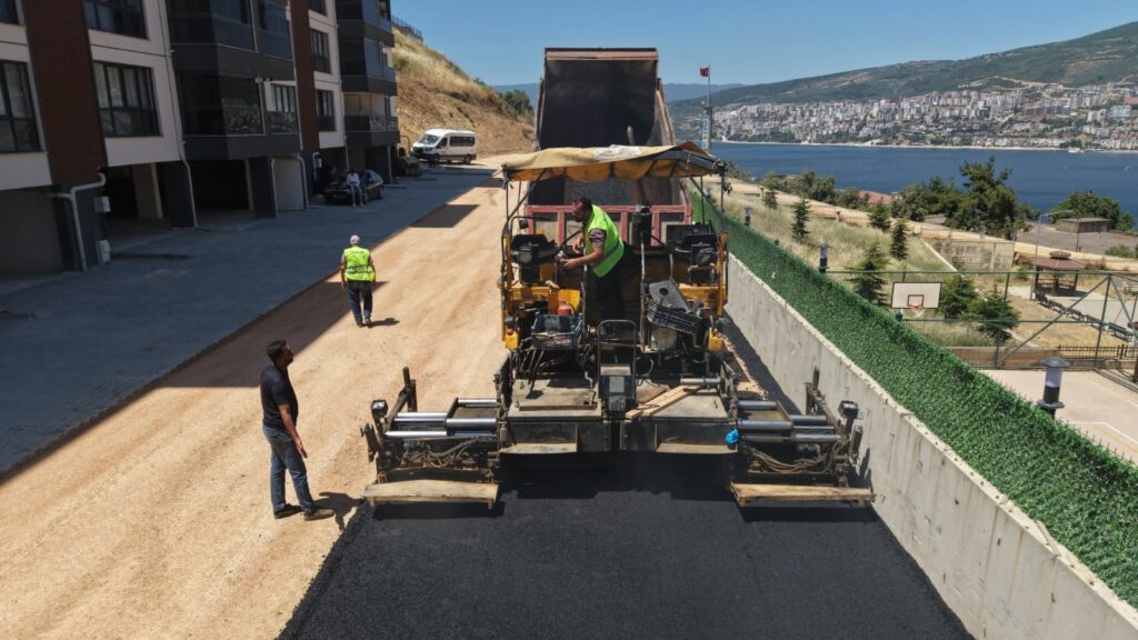 Gemlik’te Yeni Yerleşim Alanlarına Asfalt Atağı
