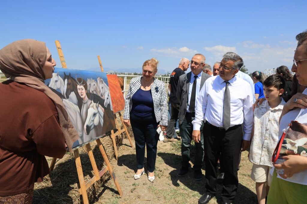 BUÜ’de “Atın Asaletinde” Bilim ve Sanat Buluştu