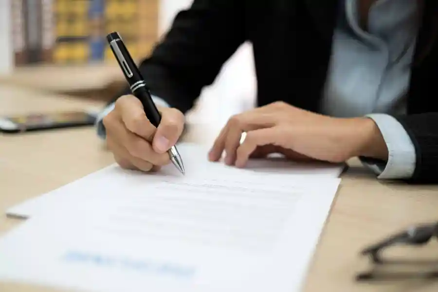 Görünmez duvarlar: Bir kişinin CV’sinde yazmayanlar