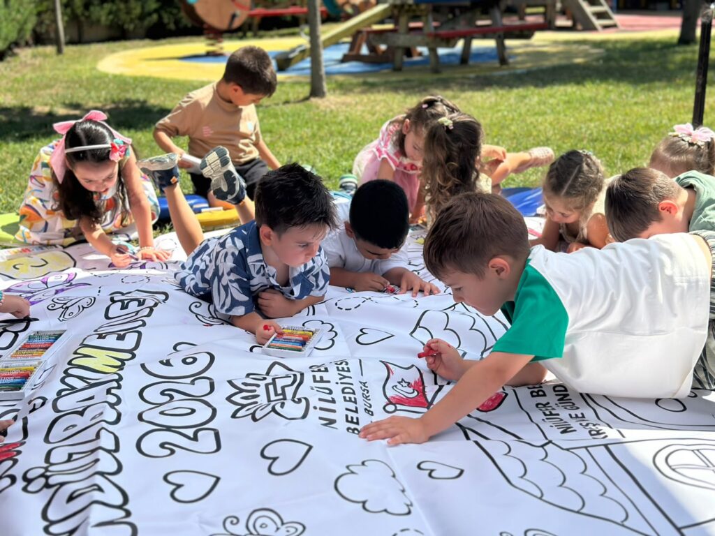 Nilüfer’de Minikler Karneyle Coştu