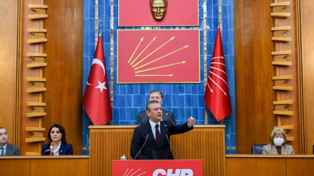 CHP’de Özel’in TBMM Programı Tartışması