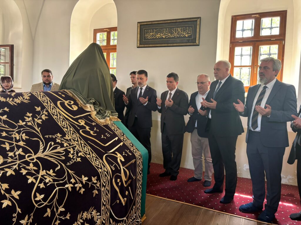 Sultan Murad Hüdavendigâr Han Kosova’da anıldı