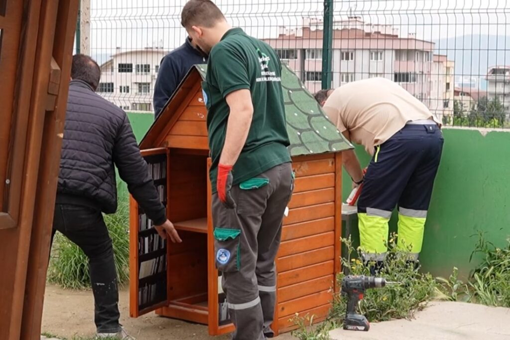 Kestel kendi mobilyasını üretiyor