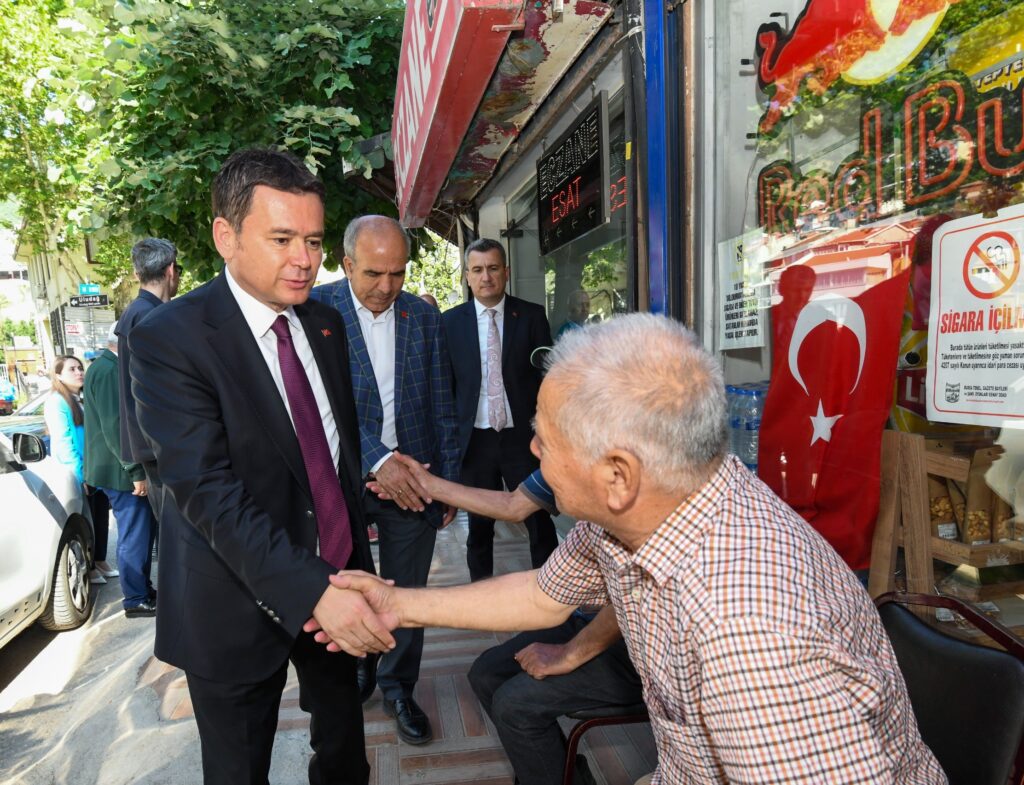 Başkan Aydın sahaya indi