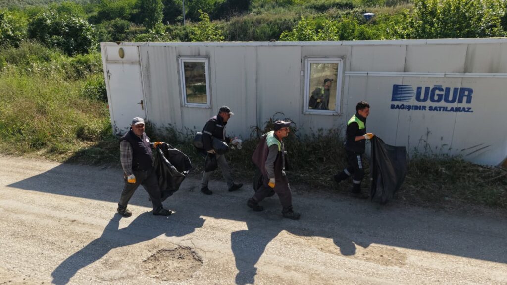 Gemlik’te kurban pazarı temizlendi