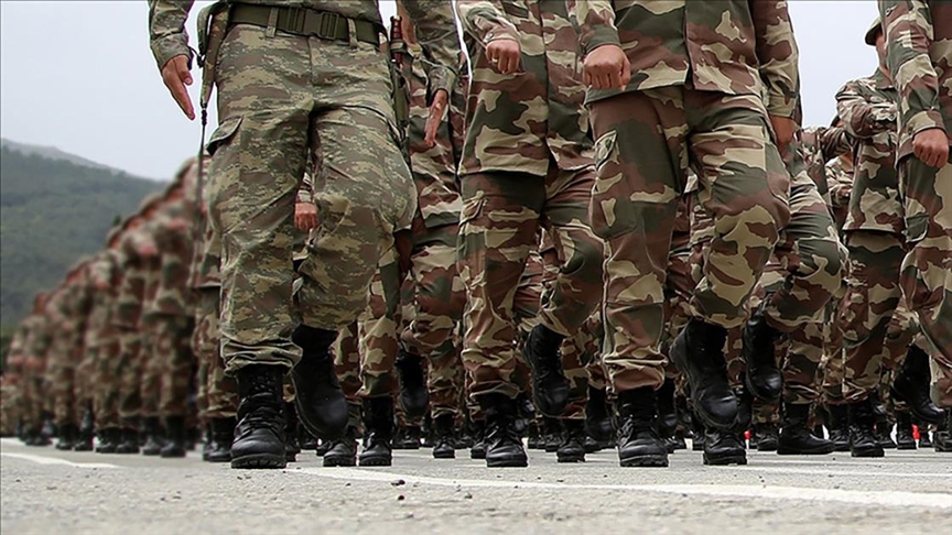 Yurt Dışındaki Türklerin Askerlik Düzenlemesi Geliyor
