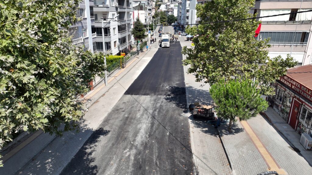 Mudanya’da büyük asfalt seferberliği